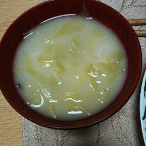 毎日のお味噌汁28杯目＊キャベツとエノキ茸